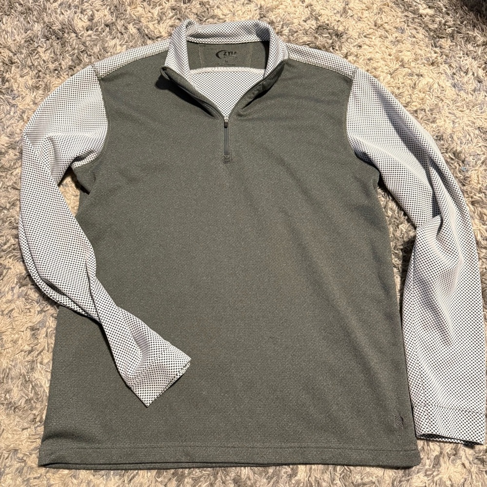 ZYIA Active Pull Over Zip